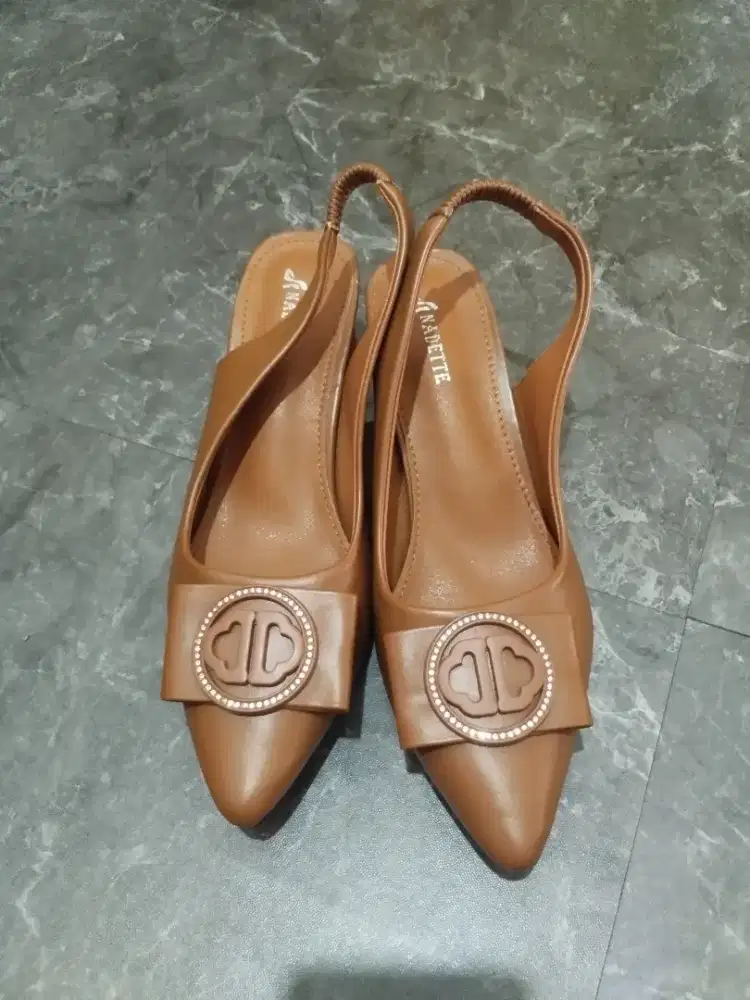 sepatu sendal wanita