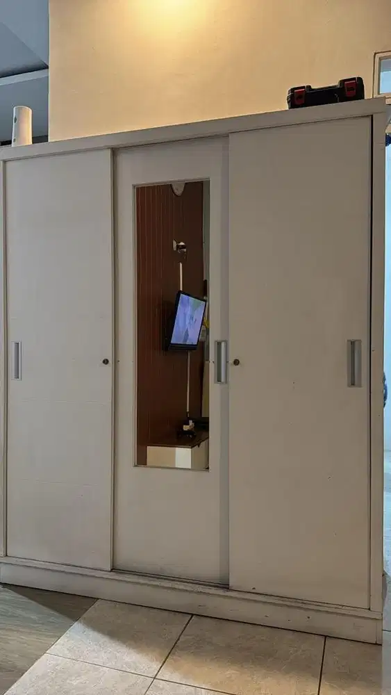 Lemari 3 pintu teakblok