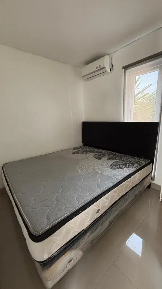 Preloved Comforta Kasur dan Dipan Set