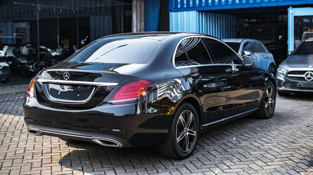 Mercedes-Benz C180 Avantgarde Line CKD Special conditions
