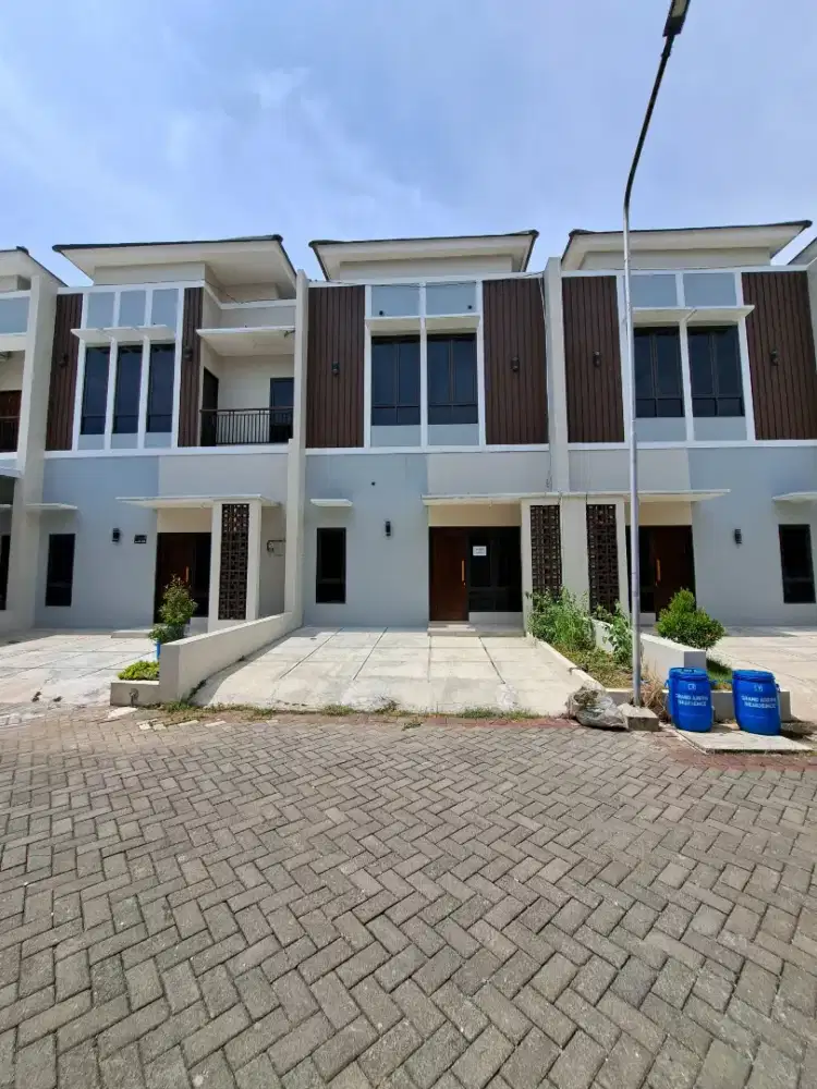 RUMAH BARU READY 2 LANTAI CLUSTER BANYUMANIK