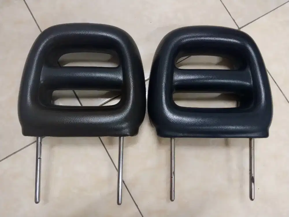 Sandaran Kepala Jok / HeadRest Daihatsu Taft Original