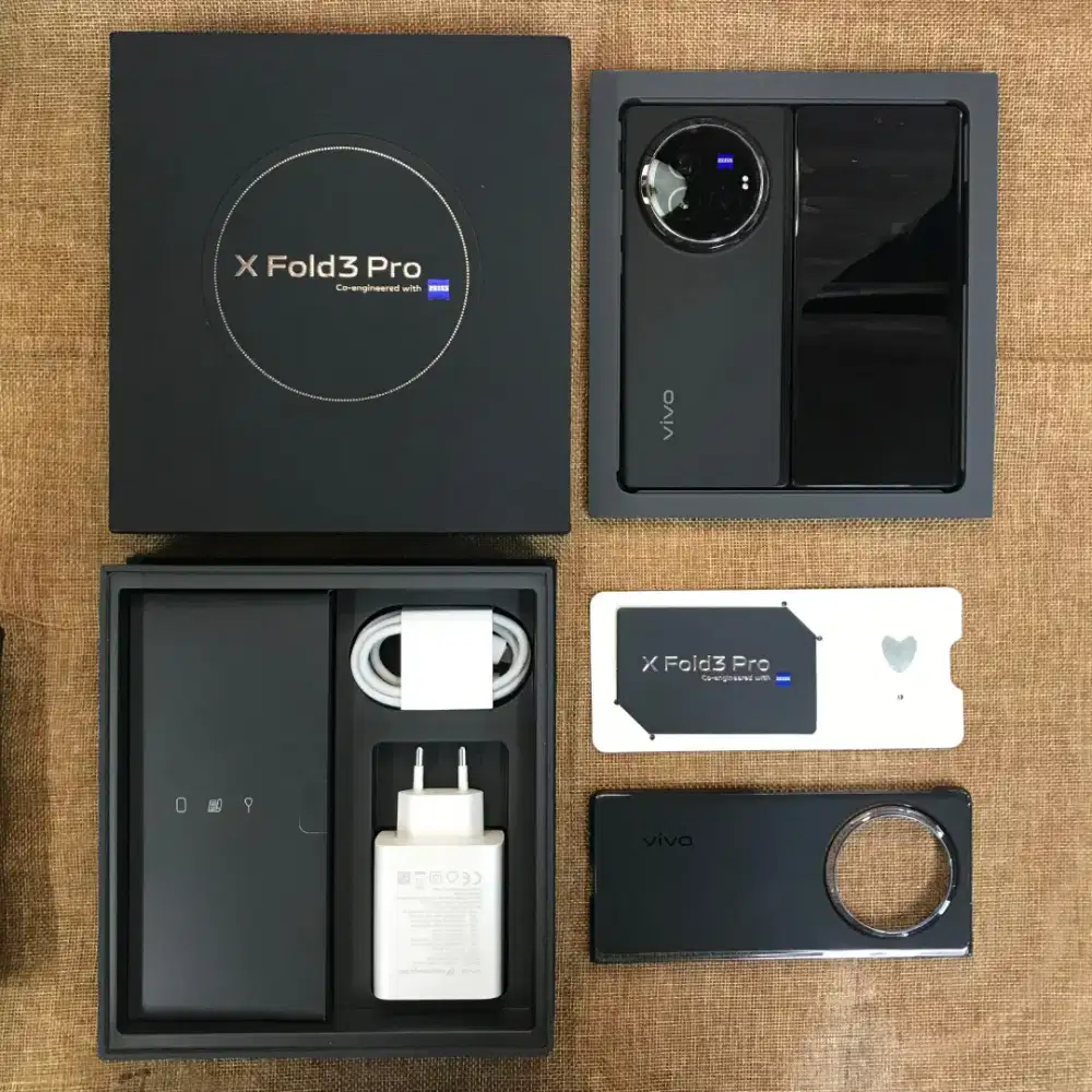 Vivo x fold 3 pro 5G 16/512GB super likenew Ex Garansi resmi vivo indo