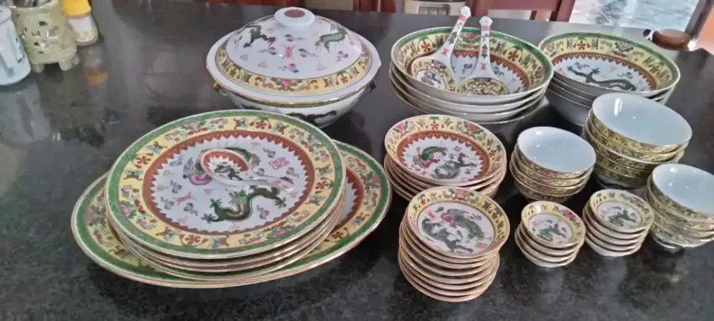 koleksi dinner set komplit total 80 piece