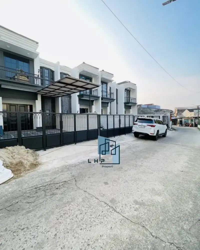 Di jual rumah siap huni last unit tanah luas harga murah