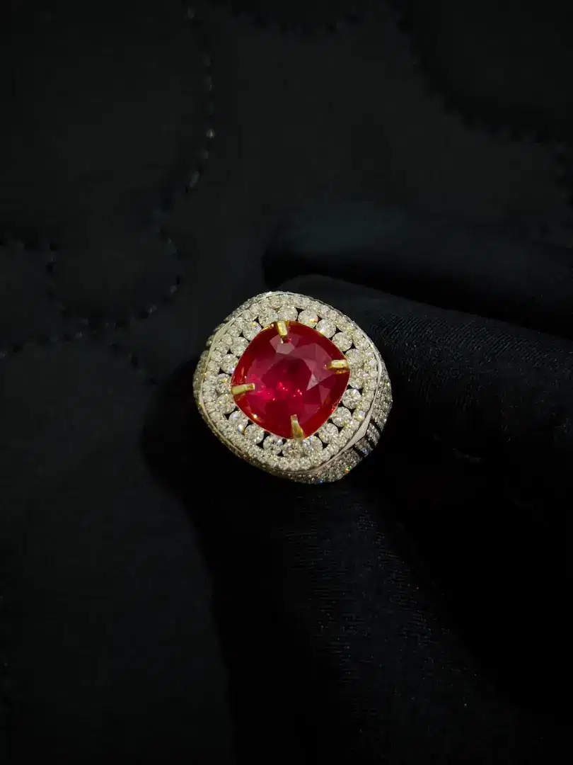 Ruby Burma 3.60 crt, Vivid Red Pigeon Blood