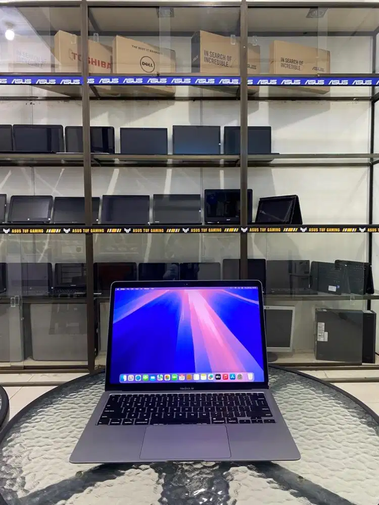 MACBOOK AIR RETINA 2020