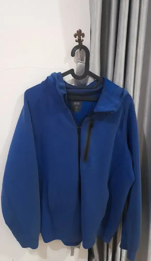 Jaket Dry Sweat Uniqlo.