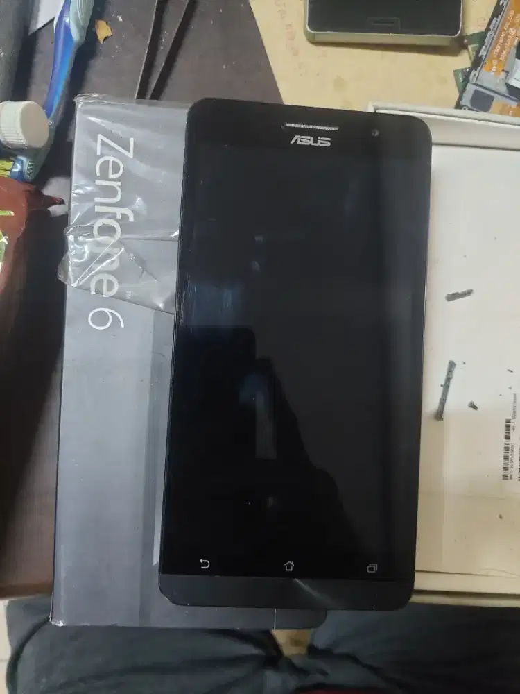 Juak hp asus zenfone 6 lkp  kondisi mati taoi mesin dan layar utuh