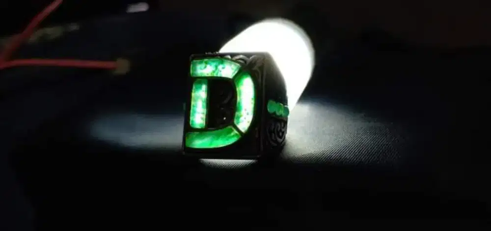 Bacan doko cutting huruf D