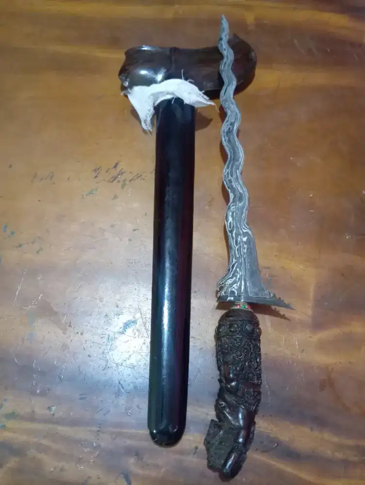 Keris pusaka sangkelat Luk 13