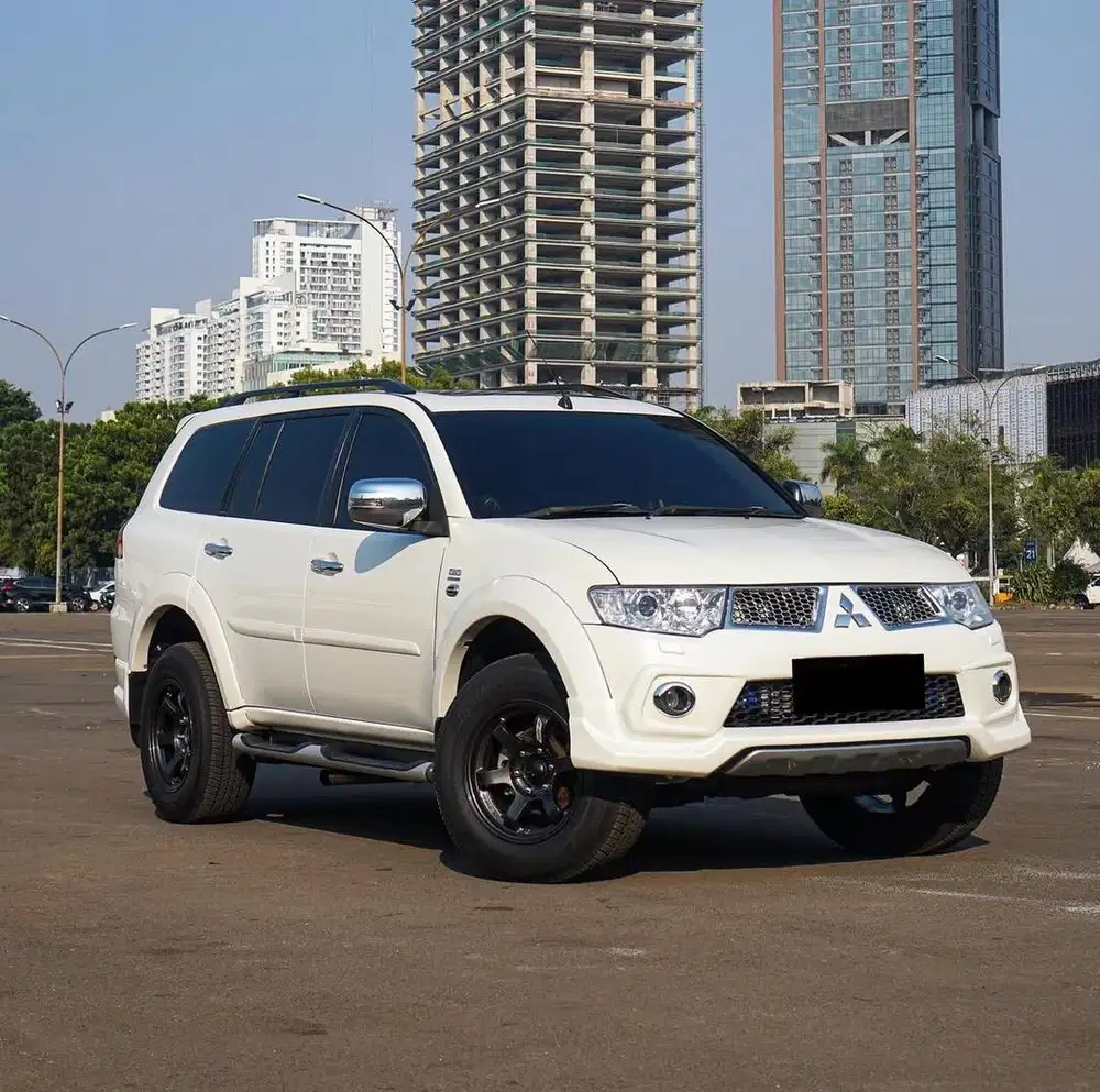 Mitsubishi Pajero Sport Dakar Limited 2013