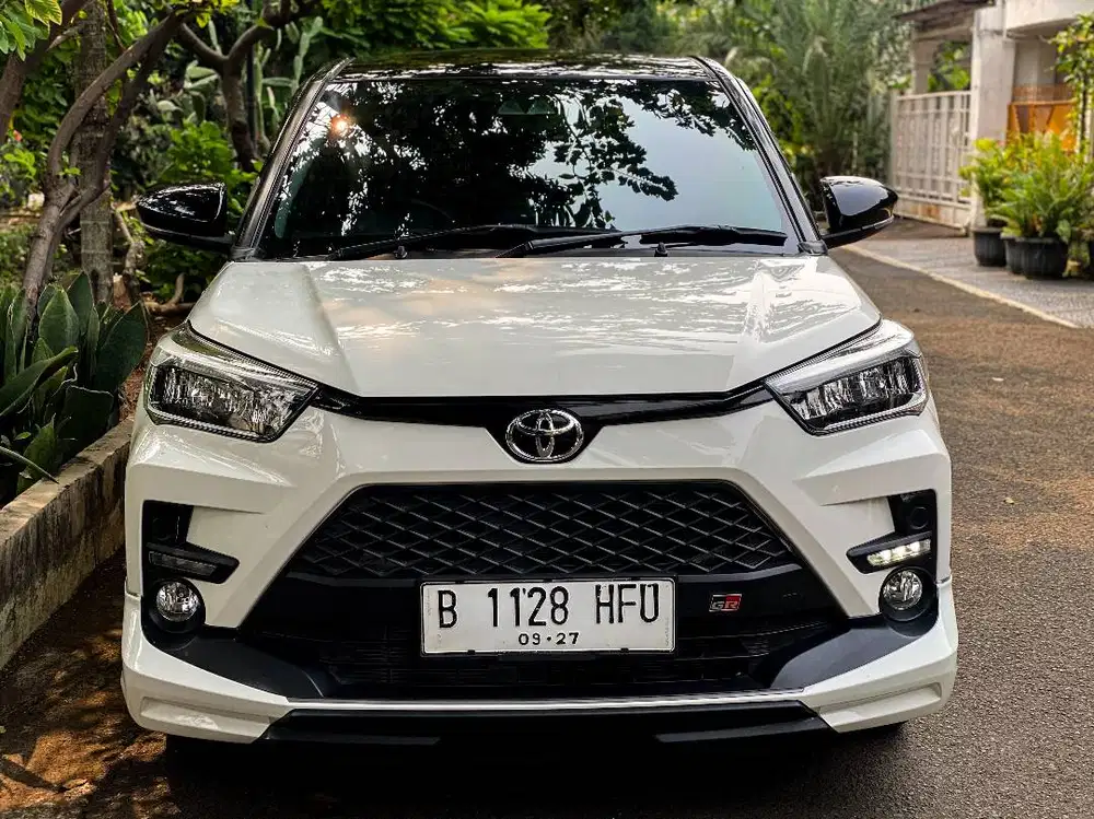Raize GR TSS 1.0 Turbo AT 2022 Putih Two Tone DP 10jt Like New!