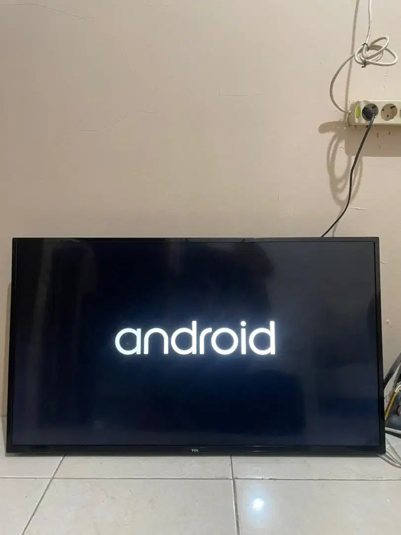 TV ANDROID TCL 40 INCI