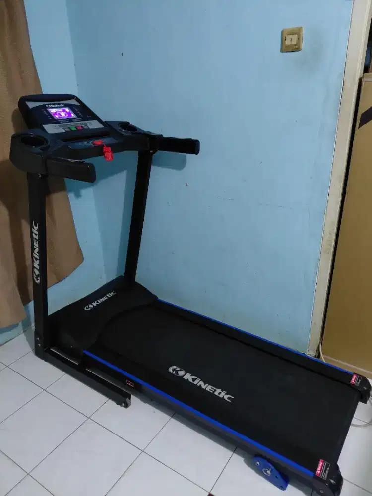 Treadmill Second Merk Kinetic Berfungsi Baik