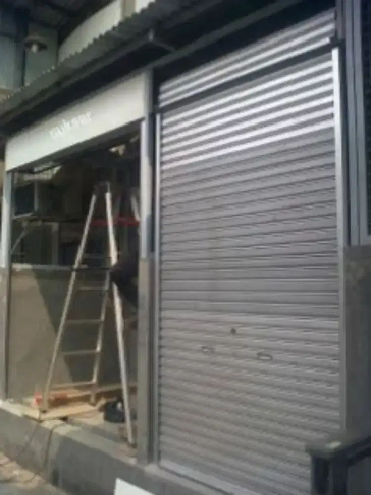 Pintu kantor Rolling door dan folding gate bahan tebal