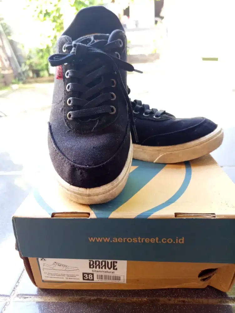 Aerostreet uk 38 Sepatu Sneaker Casual