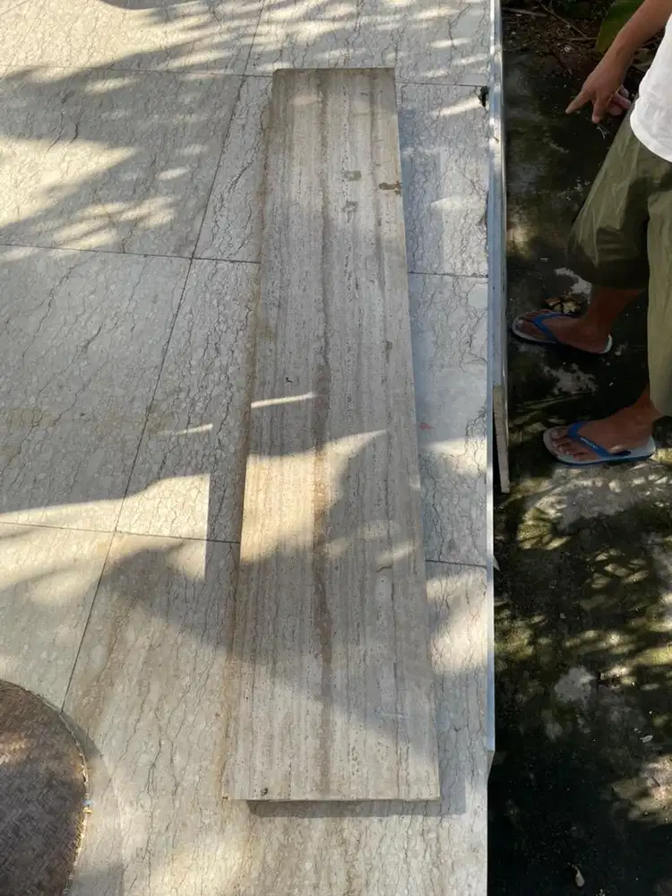 Marmer travertine ukuran 28x150cm