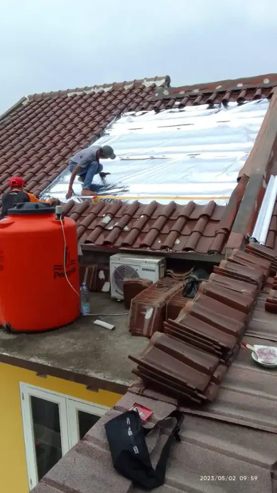 Tukang atap bocor renovasi rumah konstruksi baja ringan dll