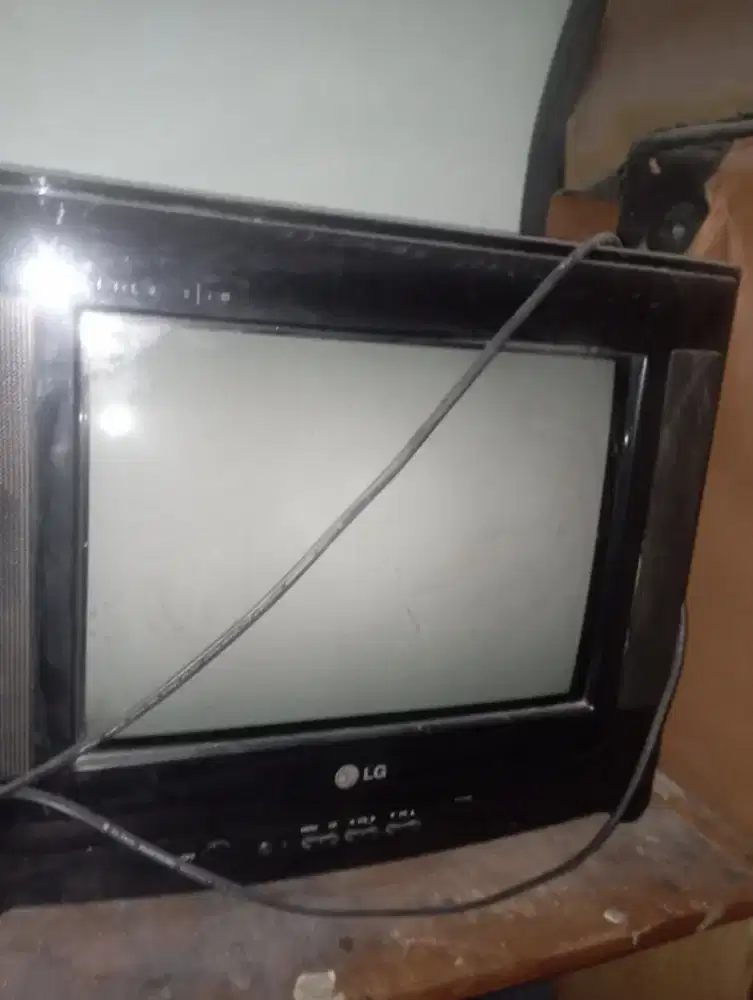 LG tv 14inch kondisi 70%,kondisi bekas,jual 150k