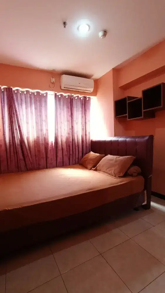 DIJUAL APARTEMEN ISI LENGKAP TINGGAL BAWA KOPER AJA