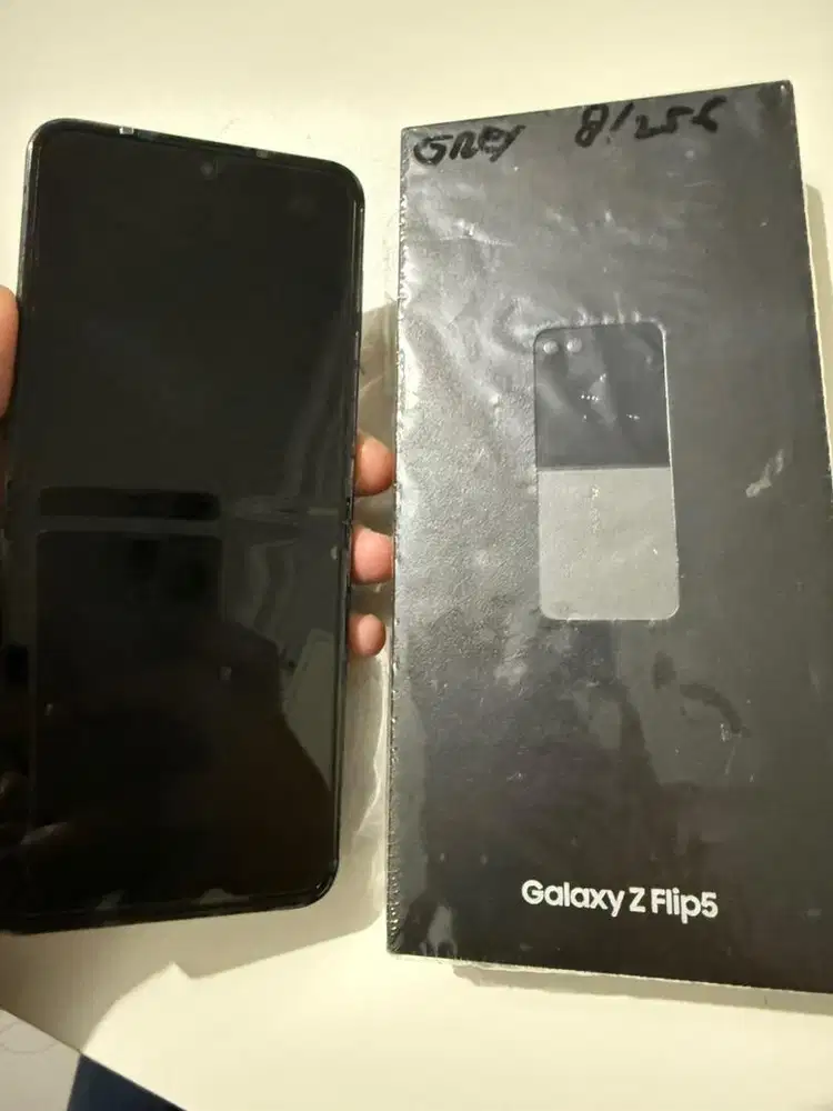 Samsung Z Flip 5 8/256