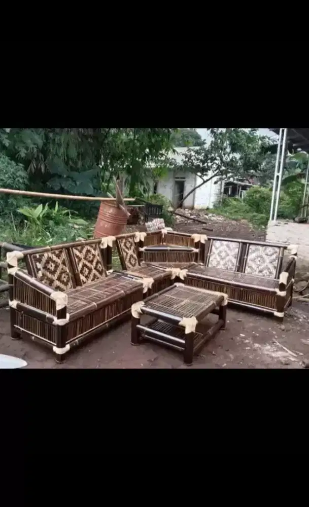 Kerajinan Kursi Bambu Hitam