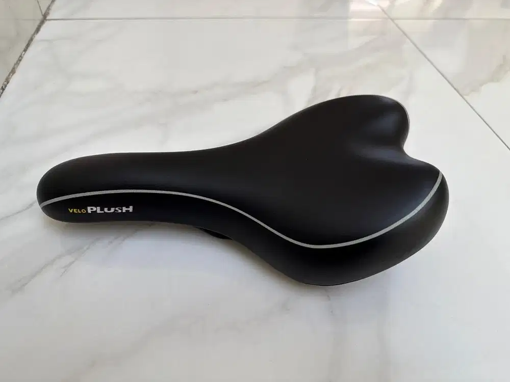 Sadel Sepeda Velo Plush Gel