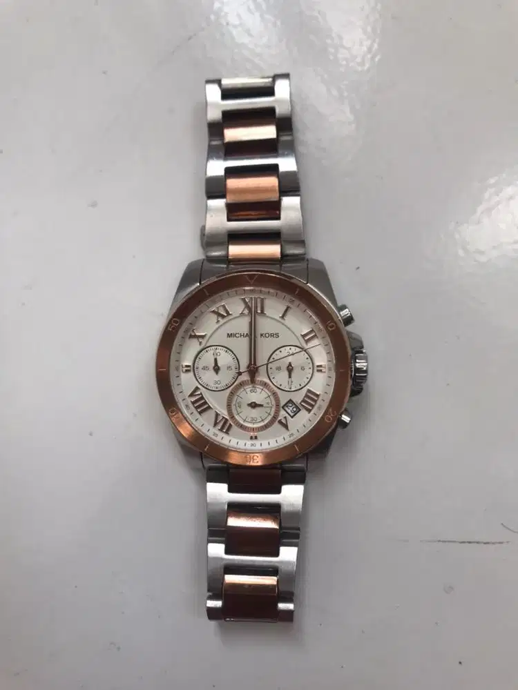 DIJUAL JAM MICHAEL KORS