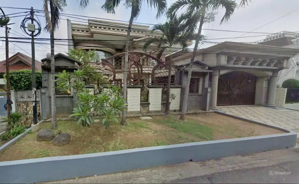 Dijual Rumah Klasik Mewah Jalan Bintang Diponggo 2 Lantai Siap Huni