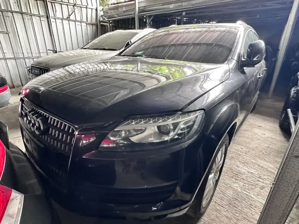 Audi Q7 diesel TDI th 2009 AT siap pakai no mallfunction