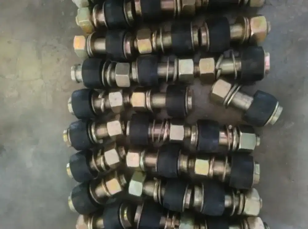 JAGA TOKO KARYAWATI ( WANITA)