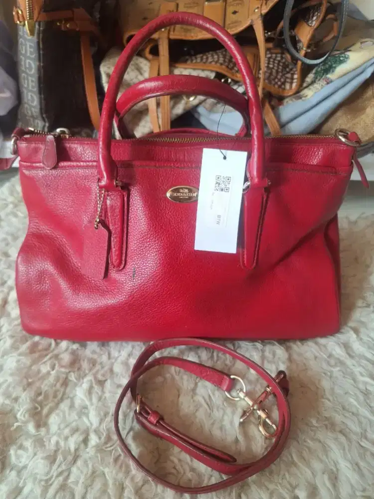 Tas coach Morgan authentic