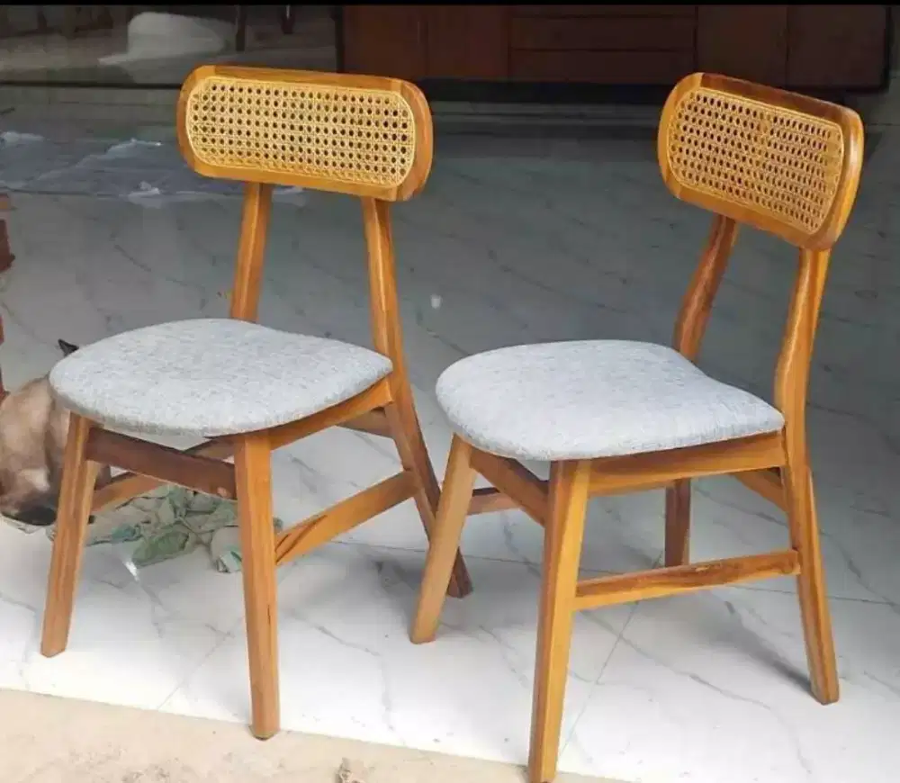 Kursi caffe kacang rotan kayu jati