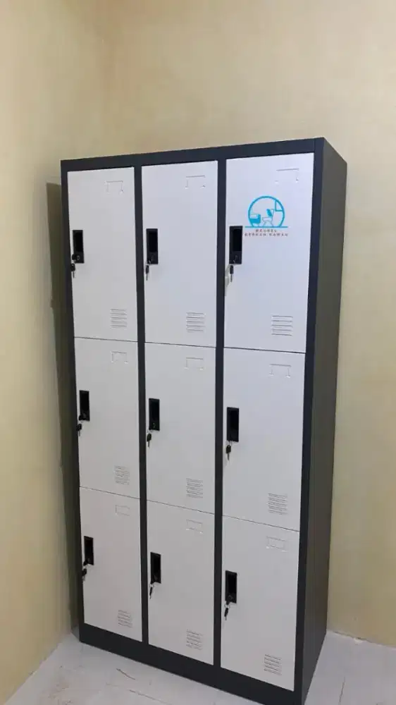 Lemari Arsip siap antar