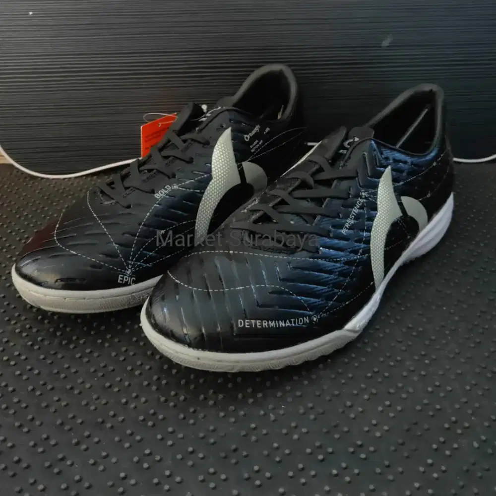 Sepatu futsal ortuseight in original