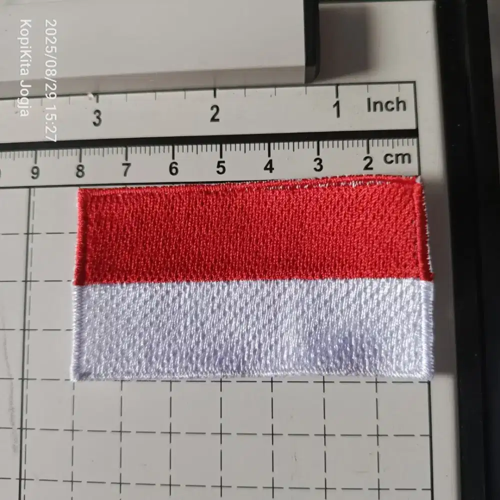 Emblem patch bordir merah putih 7 x 4