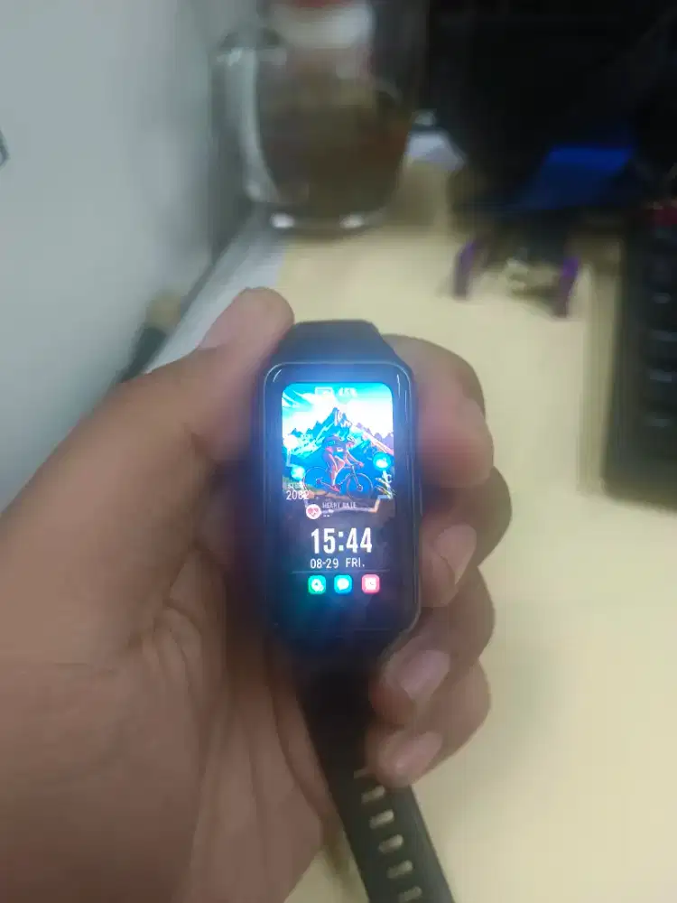 Jam tangan digital huawei