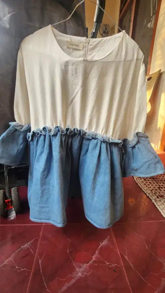 Baju baby doll ,atasny satin adem bwahnya jeans tebal