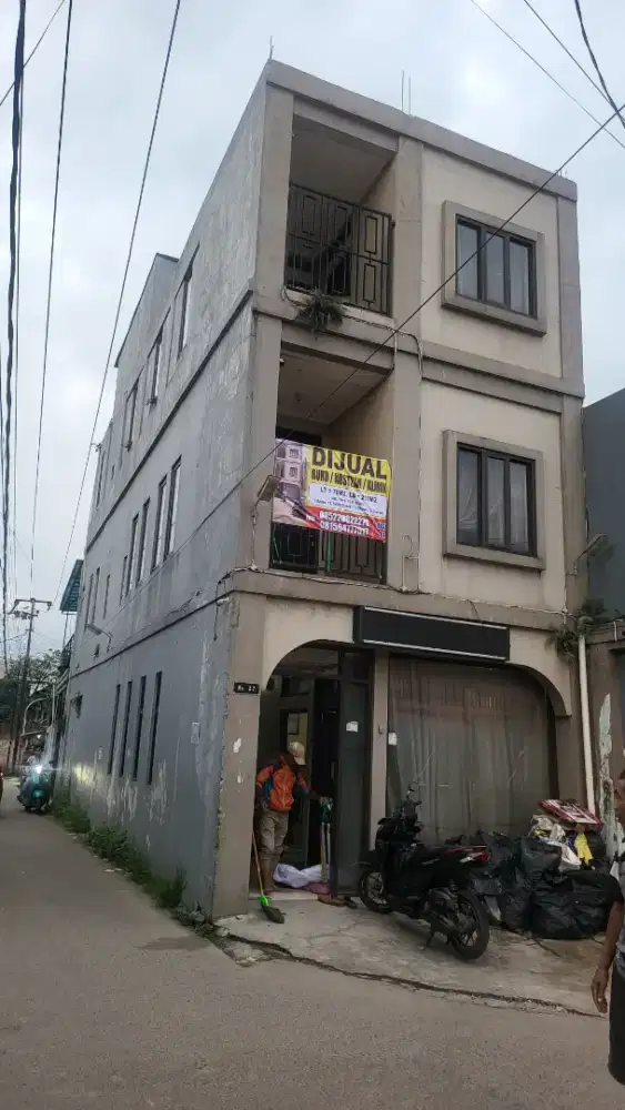 Jual Ruko / Kost2an / Klinik :  LB / LT 210 / 70