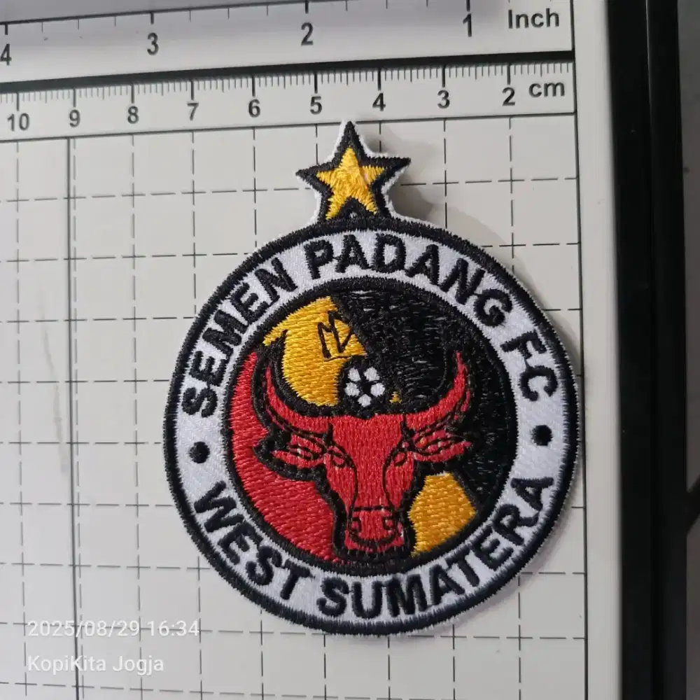 Emblem patch bordir semen padang