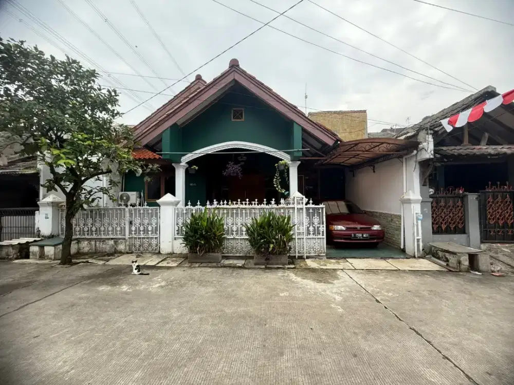 Jual Cepat Rumah Sangat Strategis di Pamulang - 2 RUMAH GABUNG JADI 1