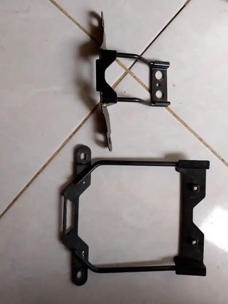 Dudukan plat nomor GSX