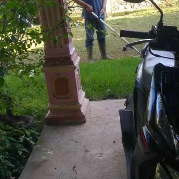 Potong rumput peukan bada