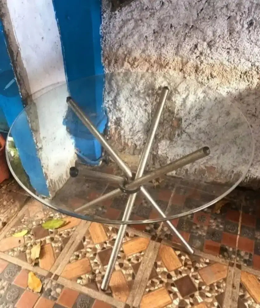 Meja kaca diameter besar 80cm