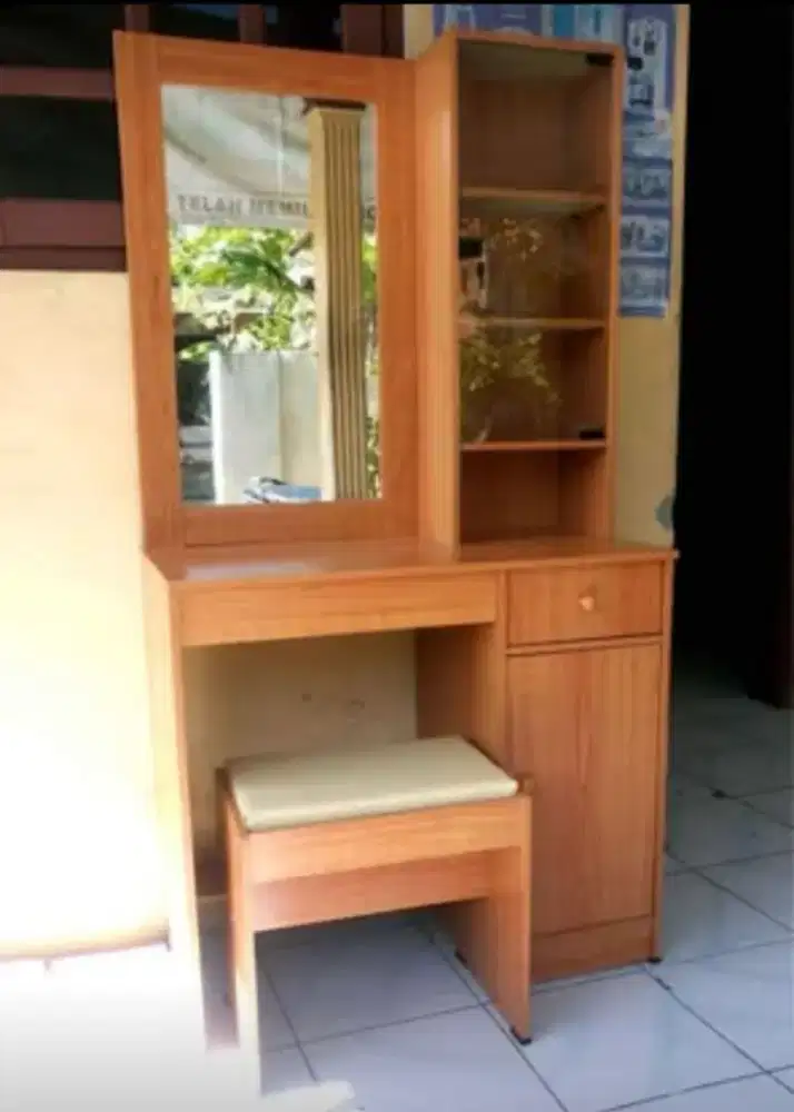 Meja Rias Jasmine MR 810