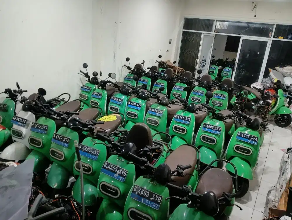 MOTOR LISTRIK VIAR Q1 SECOND BATERAI EVE Plat B