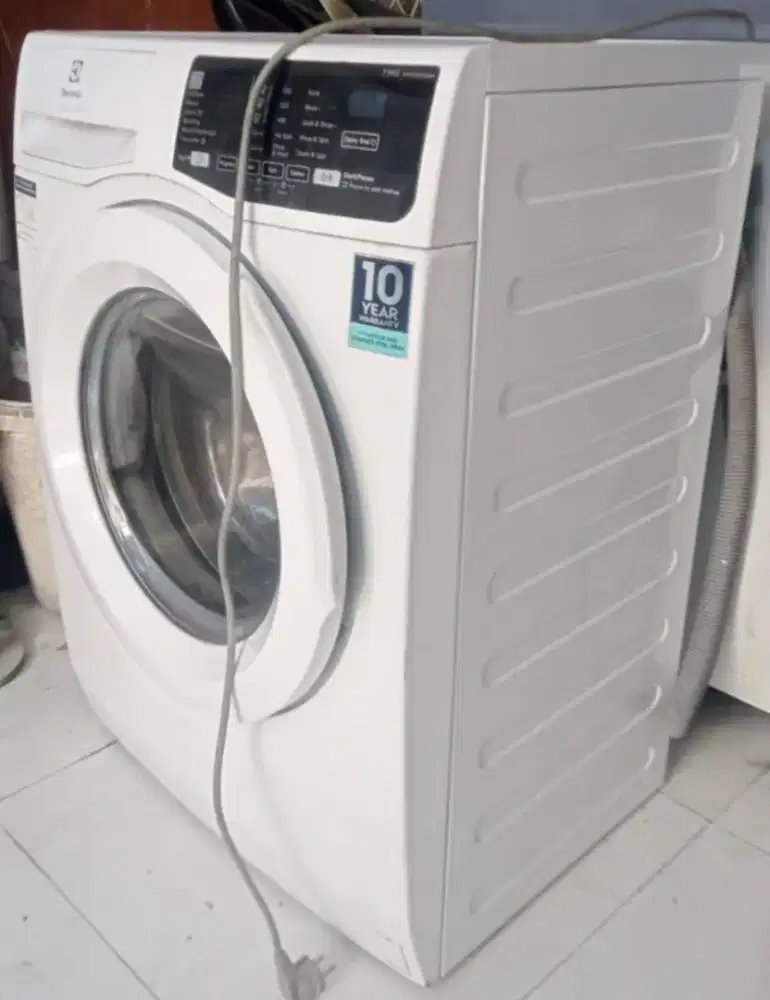 Mesin cuci elextrolux