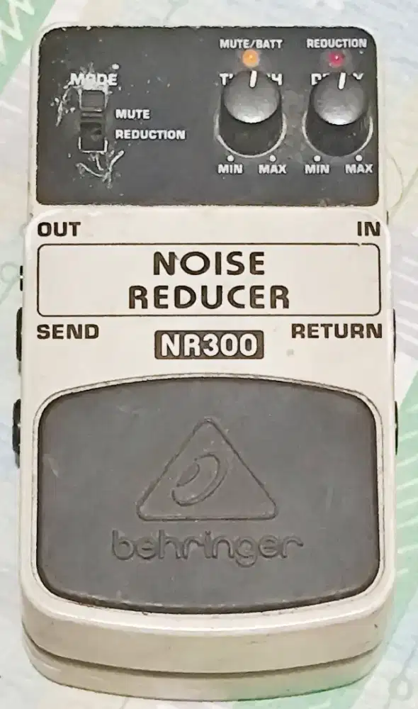 Efek Gitar Behringer Noise Reducer
