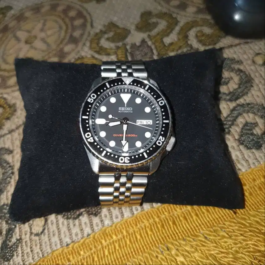 Jam tangan SEIKO Legend James Bond SKX007 Fullset